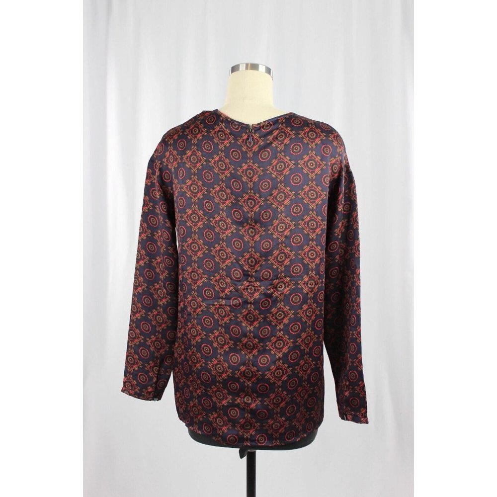 CLUB MONACO Navy Red Foulard Biscuit Print Twill Twist Front Blouse Top, Size XS - Picture 5 of 12